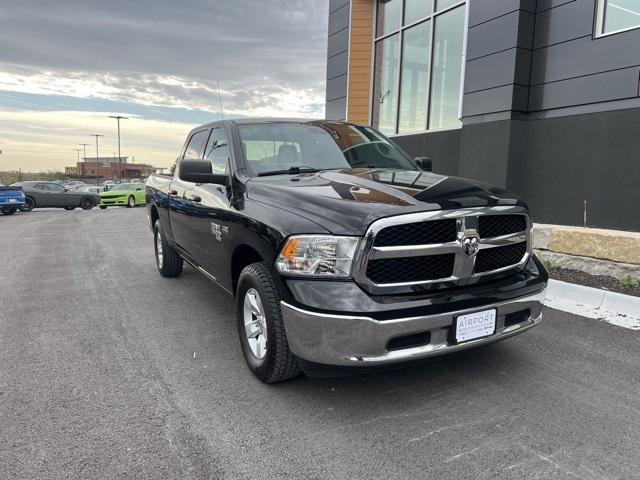 2021 RAM 1500 Classic SLT Crew Cab 4x4 64 Box
