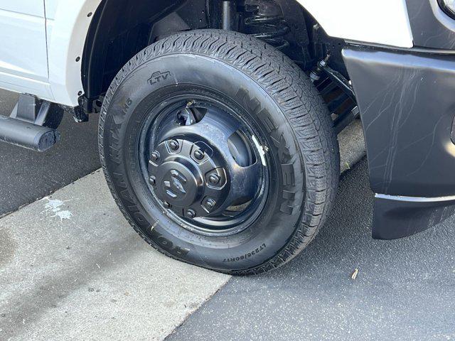 2024 RAM Ram 3500 Chassis Cab RAM 3500 TRADESMAN CHASSIS REGULAR CAB 4X2 84 CA 2024 RAM Ram 3500 Chassis Cab RAM 3500 TRADESMAN CHASSIS REGULAR CAB 4X2 84 CA