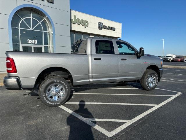 2024 RAM Ram 2500 RAM 2500 TRADESMAN CREW CAB 4X4 64 BOX