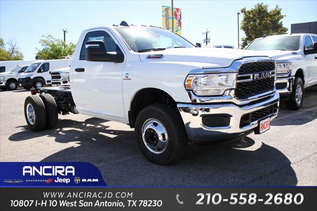 2024 RAM Ram 3500 Chassis Cab RAM 3500 TRADESMAN CHASSIS REGULAR CAB 4X4 60 CA