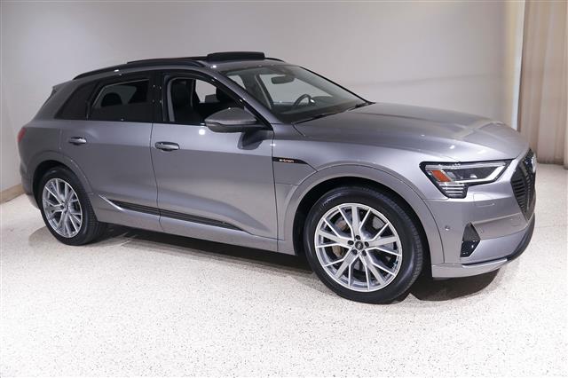 2021 Audi e-tron Prestige quattro