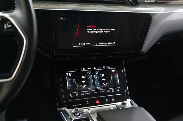 2021 Audi e-tron Prestige quattro