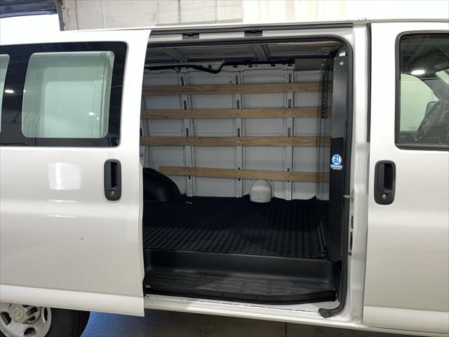 2021 Chevrolet Express Cargo RWD 2500 Regular Wheelbase WT