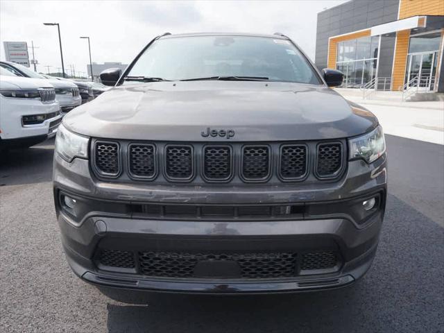 2024 Jeep Compass COMPASS LATITUDE 4X4