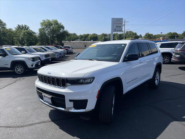 2022 Jeep Grand Cherokee L Laredo 4x4