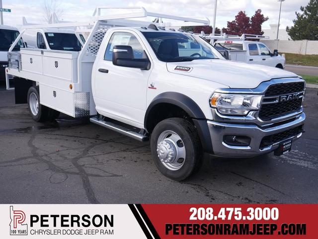 2024 RAM Ram 5500 Chassis Cab RAM 5500 TRADESMAN CHASSIS REGULAR CAB 4X4 84 CA