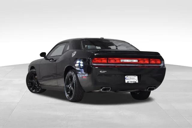 2014 Dodge Challenger SXT Plus