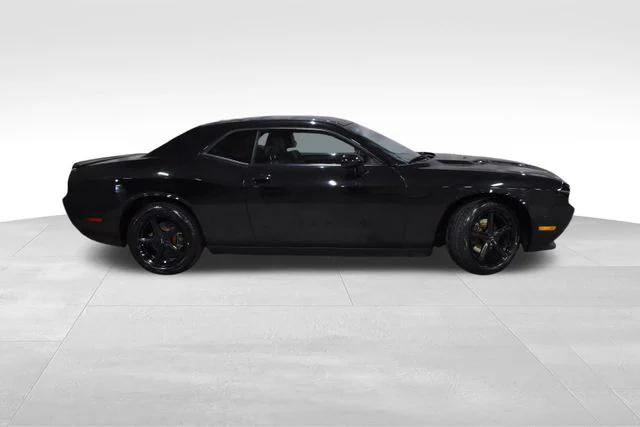 2014 Dodge Challenger SXT Plus