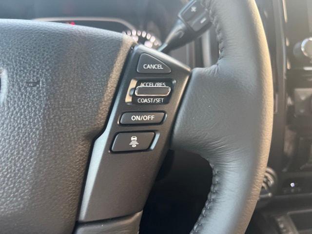 2024 Nissan Titan Crew Cab SV 4x4