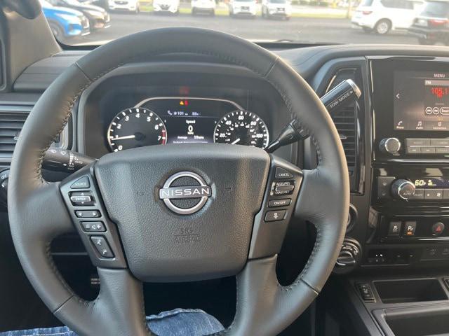 2024 Nissan Titan Crew Cab SV 4x4
