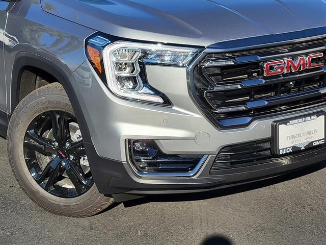 2024 GMC Terrain AWD AT4 15