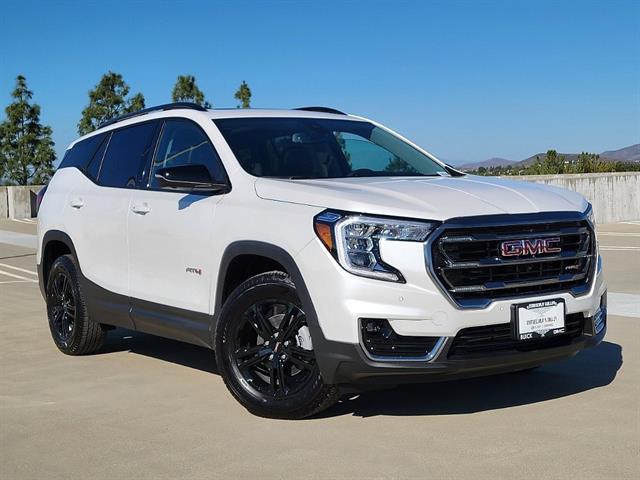 2024 GMC Terrain AWD AT4 2