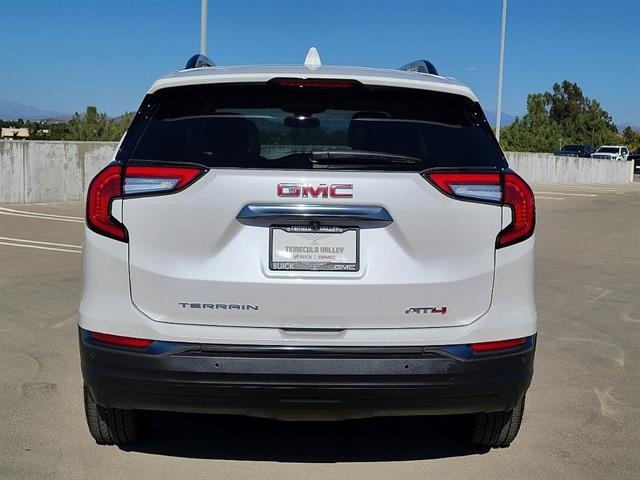 2024 GMC Terrain AWD AT4 22