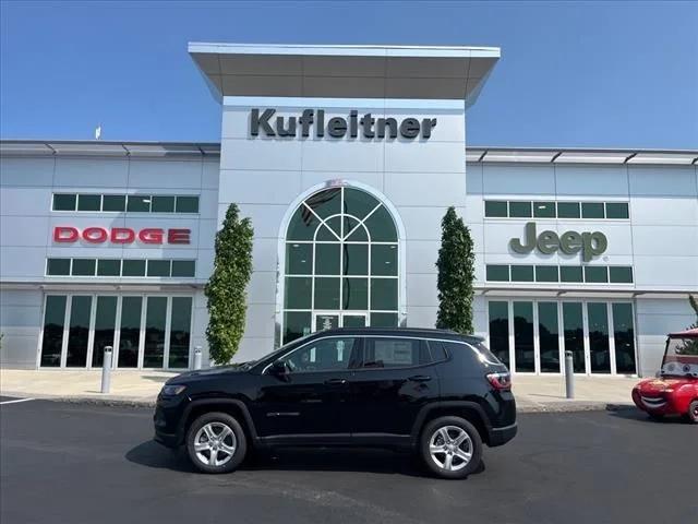 2024 Jeep Compass COMPASS LATITUDE 4X4