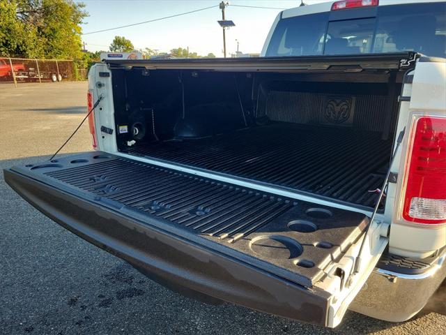 2018 RAM 1500 Laramie Crew Cab 4x4 57 Box