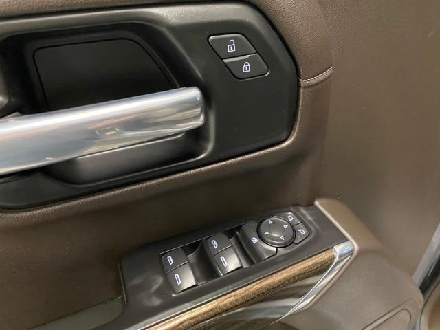 2021 Chevrolet Silverado 1500 4WD Crew Cab Short Bed RST