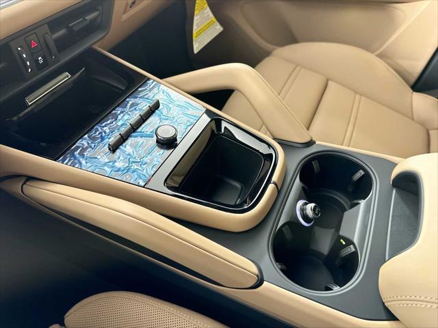 2024 Porsche Cayenne Unknown