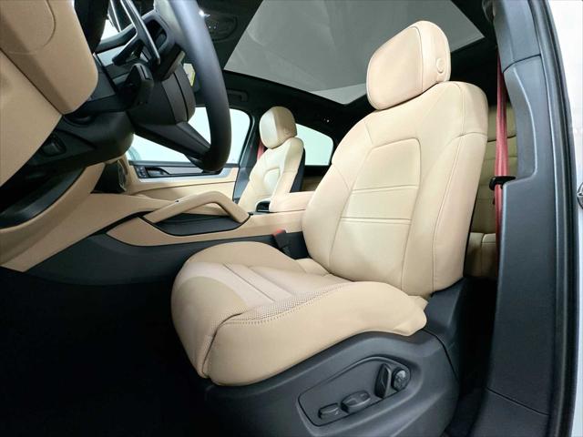 2024 Porsche Cayenne Unknown