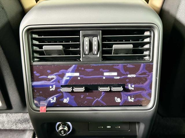 2024 Porsche Cayenne Unknown