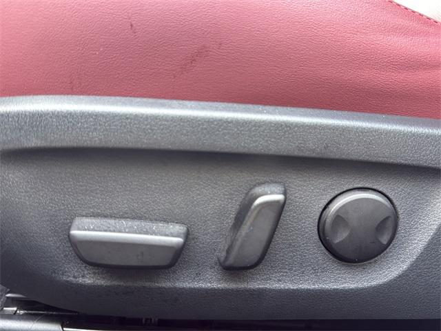 2023 Mazda Mazda3 2.5 S Carbon Edition