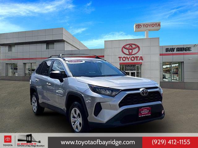 2020 Toyota RAV4 LE [16]
