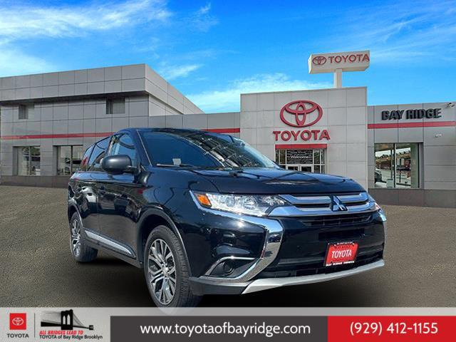 2018 Mitsubishi Outlander ES [12]