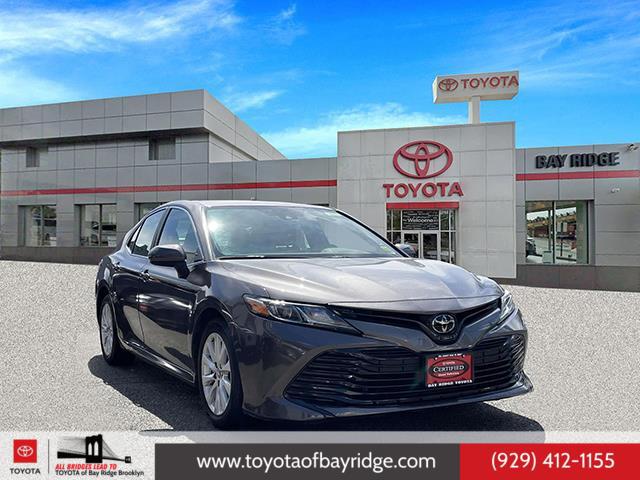 2020 Toyota Camry LE [0]