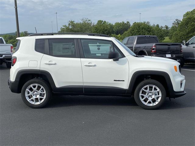 2023 Jeep Renegade RENEGADE LATITUDE 4X4