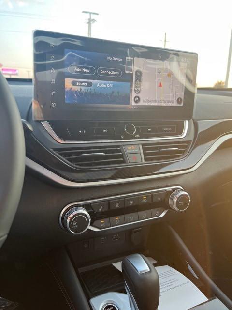 2024 Nissan Altima SR FWD