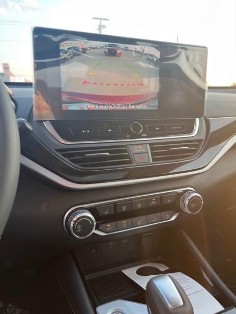 2024 Nissan Altima SR FWD