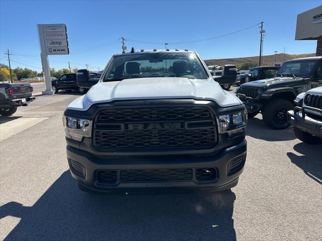 2024 RAM Ram 3500 Chassis Cab RAM 3500 TRADESMAN CHASSIS REGULAR CAB 4X4 84 CA