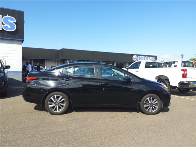 2020 Nissan Versa SV Xtronic CVT
