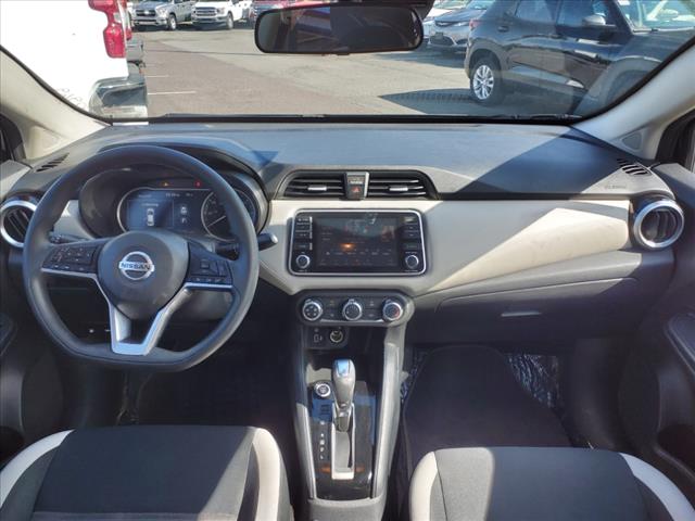 2020 Nissan Versa SV Xtronic CVT