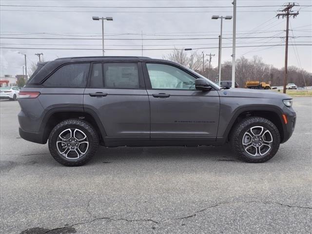 2022 Jeep Grand Cherokee 4xe Trailhawk 4x4