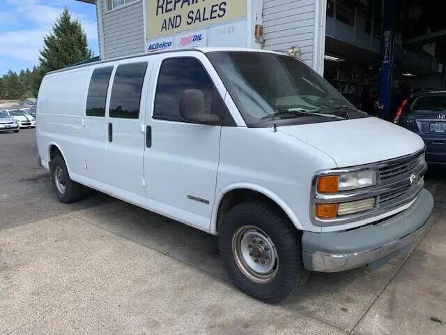 1999 Chevrolet Express Base for sale in Clackamas, OR