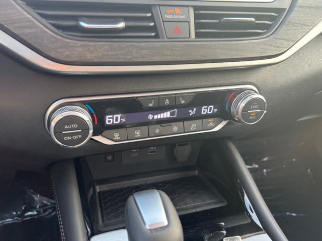 2024 Nissan Altima SL FWD
