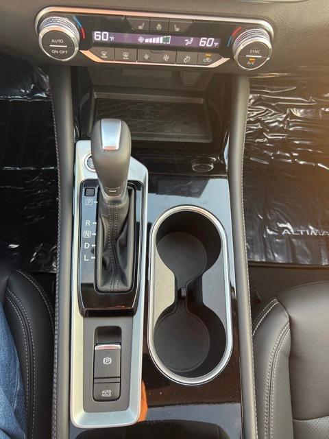2024 Nissan Altima SL FWD