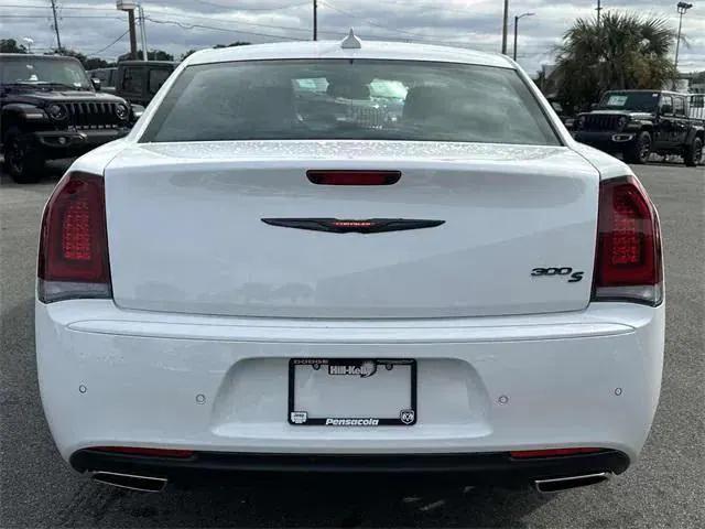 2023 Chrysler Chrysler 300 300S V6