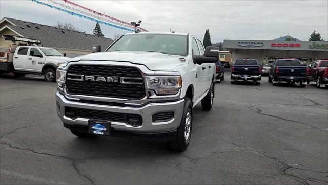 2024 RAM Ram 3500 RAM 3500 TRADESMAN CREW CAB 4X4 64 BOX