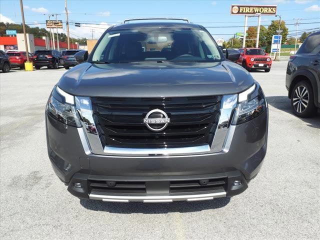 2022 Nissan Pathfinder SL 4WD