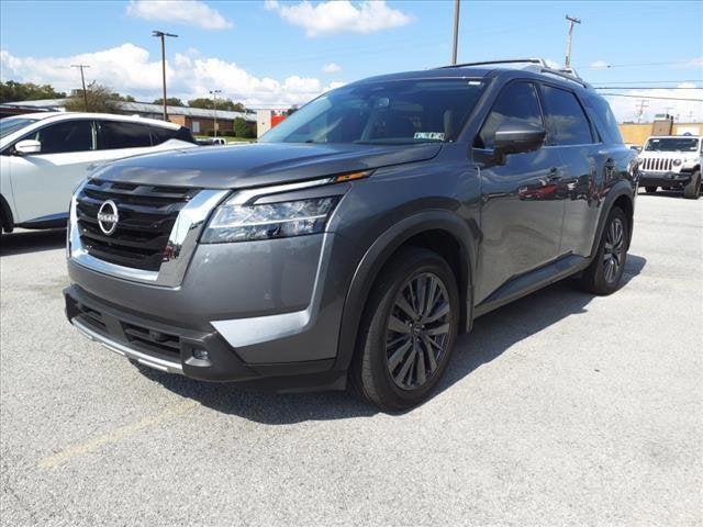 2022 Nissan Pathfinder SL 4WD