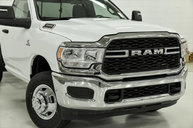 2023 RAM Ram 3500 Chassis Cab RAM 3500 TRADESMAN CHASSIS REGULAR CAB 4X4 60 CA