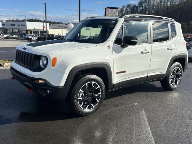 2023 Jeep Renegade RENEGADE TRAILHAWK 4X4