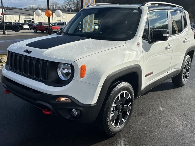 2023 Jeep Renegade RENEGADE TRAILHAWK 4X4