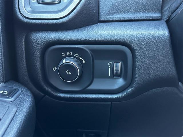 2024 Ram 3500 Tradesman Crew Cab 4x4 8 Box