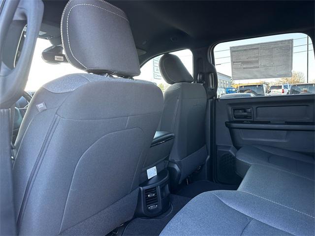 2024 Ram 3500 Tradesman Crew Cab 4x4 8 Box
