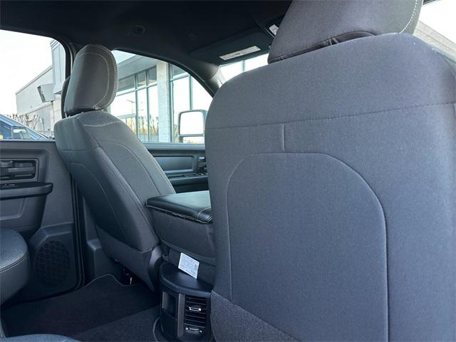 2024 Ram 3500 Tradesman Crew Cab 4x4 8 Box