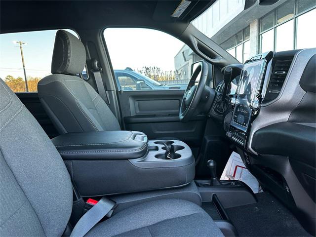 2024 Ram 3500 Tradesman Crew Cab 4x4 8 Box