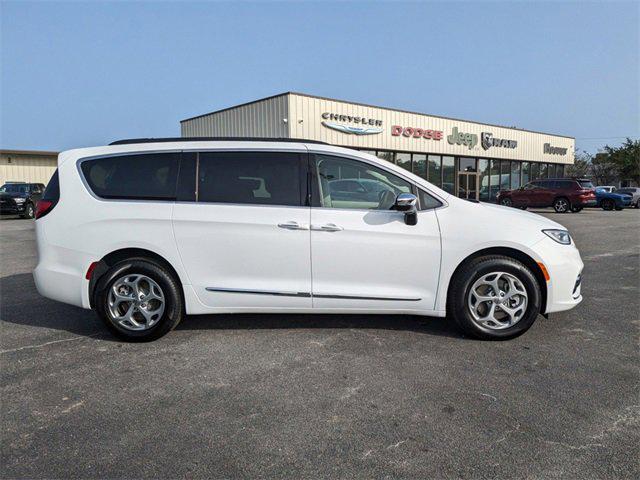 2023 Chrysler Pacifica PACIFICA LIMITED AWD