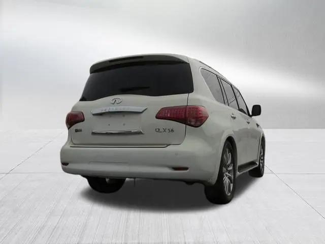 2012 INFINITI QX56 8-passenger